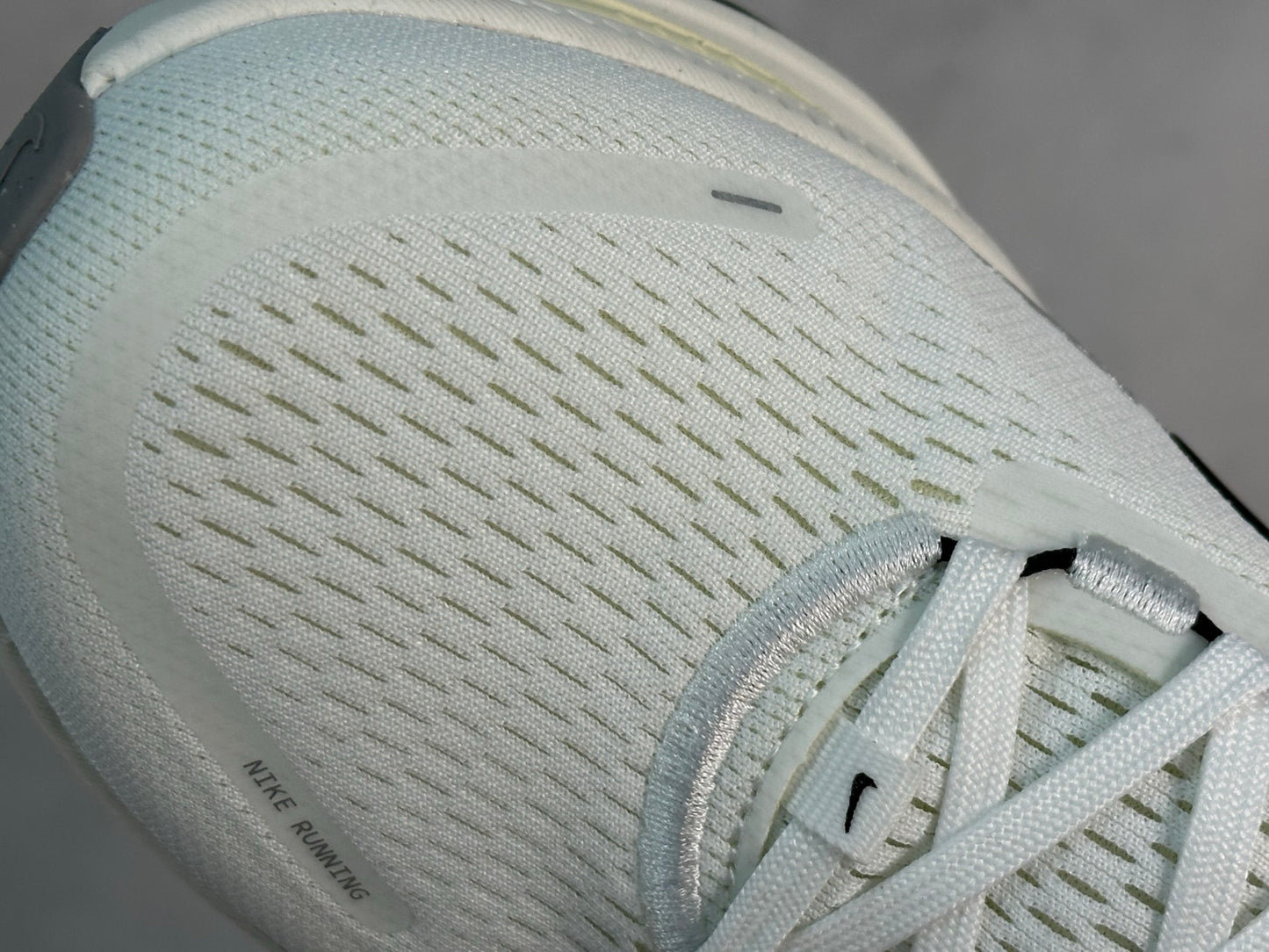 Nike Vomero 18