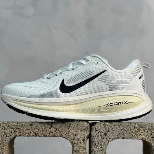 Nike Vomero 18