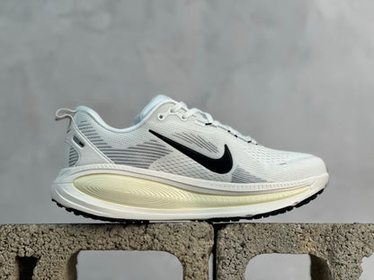 Nike Vomero 18